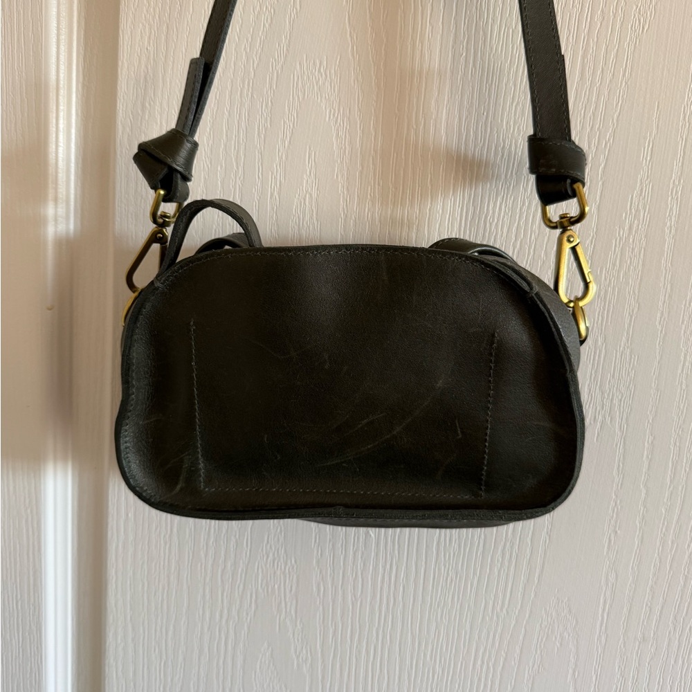 Madewell Black Leather Crossbody with Gold Hardware - Picture 5 of 7